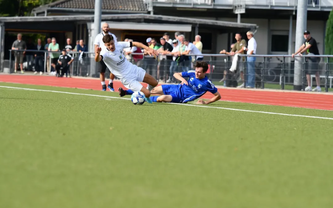 VfB Korschenbroich feiert 4:1-Sieg im Lokalderby gegen SC Teutonia Kleinenbroich