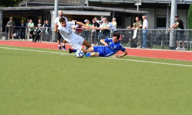 VfB Korschenbroich feiert 4:1-Sieg im Lokalderby gegen SC Teutonia Kleinenbroich